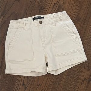 LIVERPOOL Cream Utility The Short Relaxed Fit - 8/29
